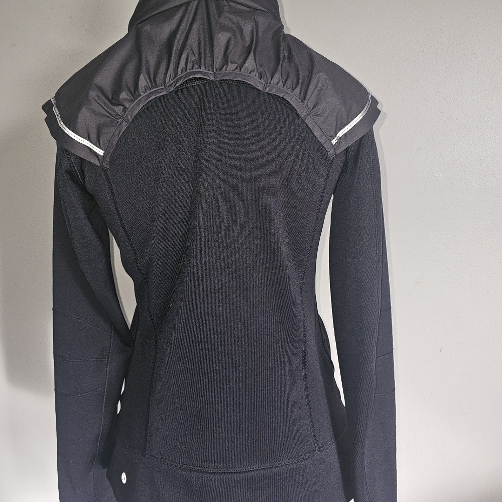 Lululemon Spring Athletic Jacket. Lightweight. Li… - image 7